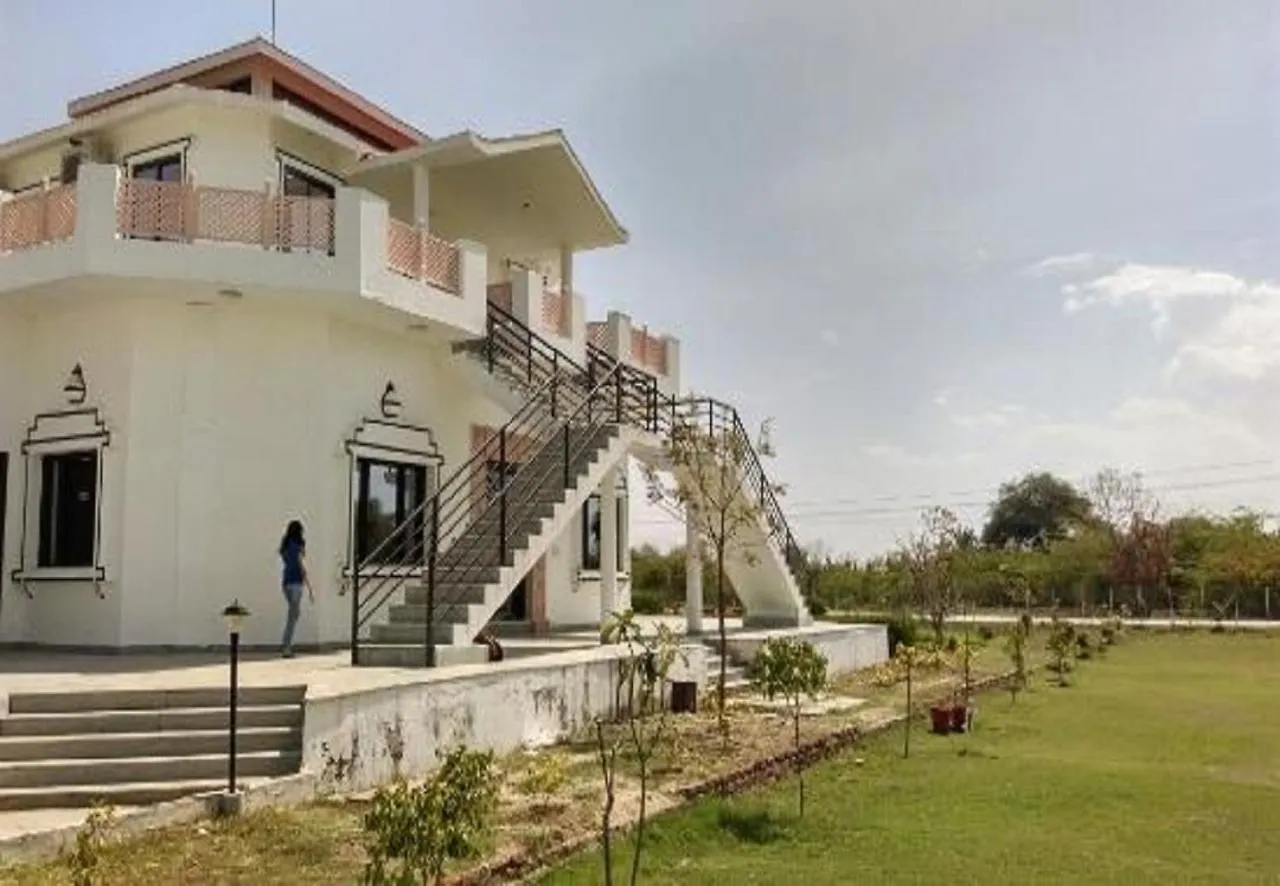 La Fortuna Resort And Spa Udaipur 3*,